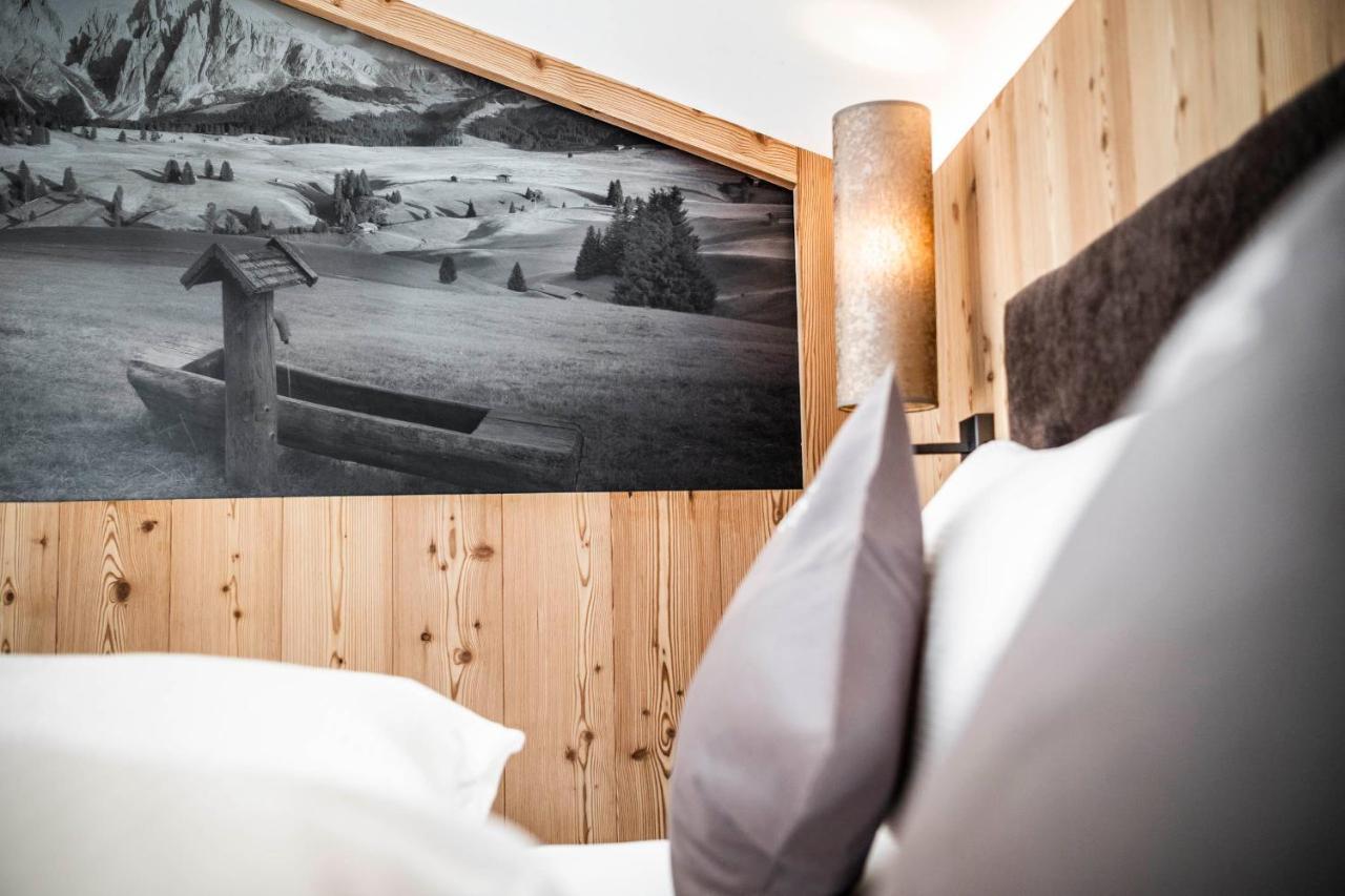 Cadepunt The Dolomites Lodge Сельва-ди-Валь-Гардена Экстерьер фото
