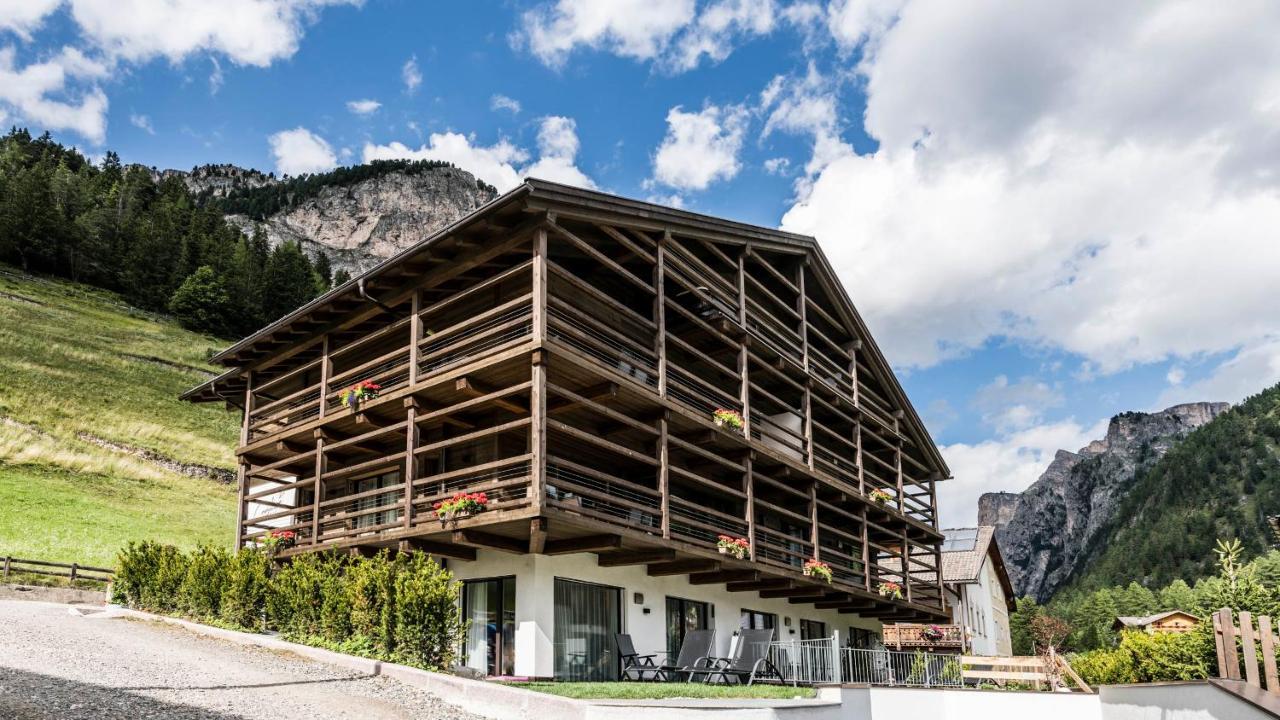 Cadepunt The Dolomites Lodge Сельва-ди-Валь-Гардена Экстерьер фото
