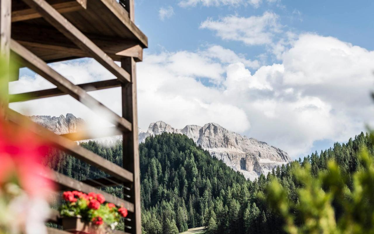 Cadepunt The Dolomites Lodge Сельва-ди-Валь-Гардена Экстерьер фото